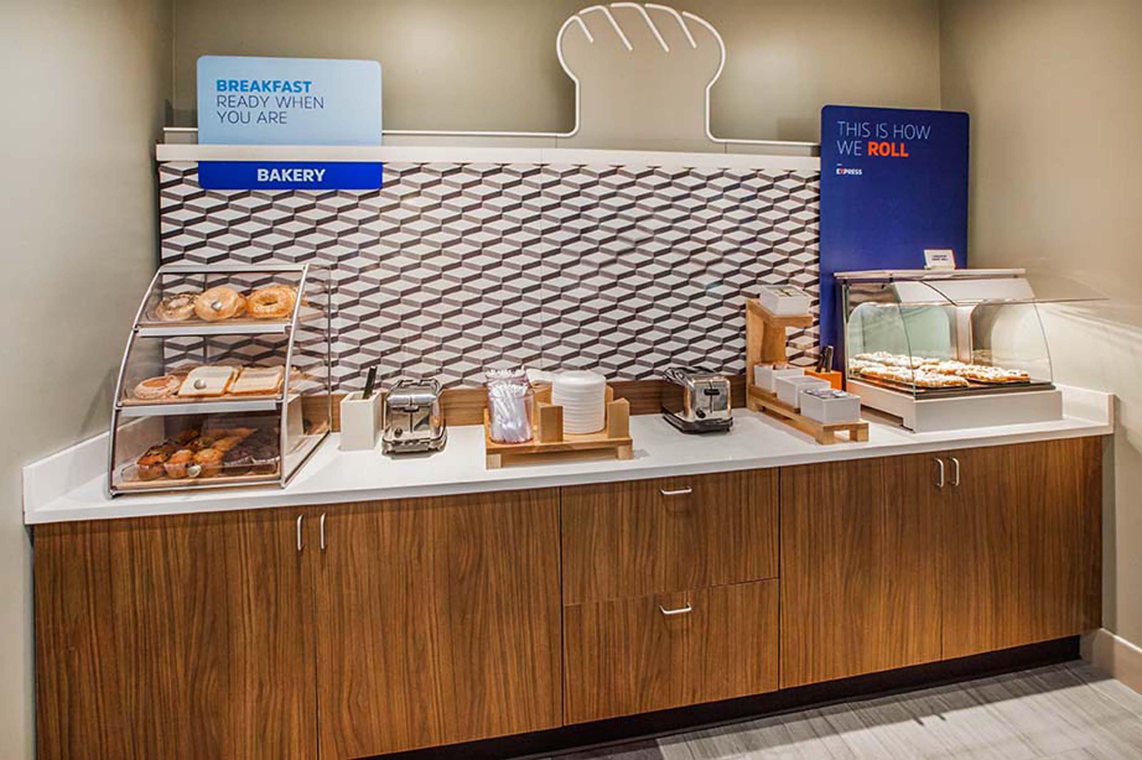 Holiday Inn Express Hotel & Suites Albany By Ihg Zewnętrze zdjęcie